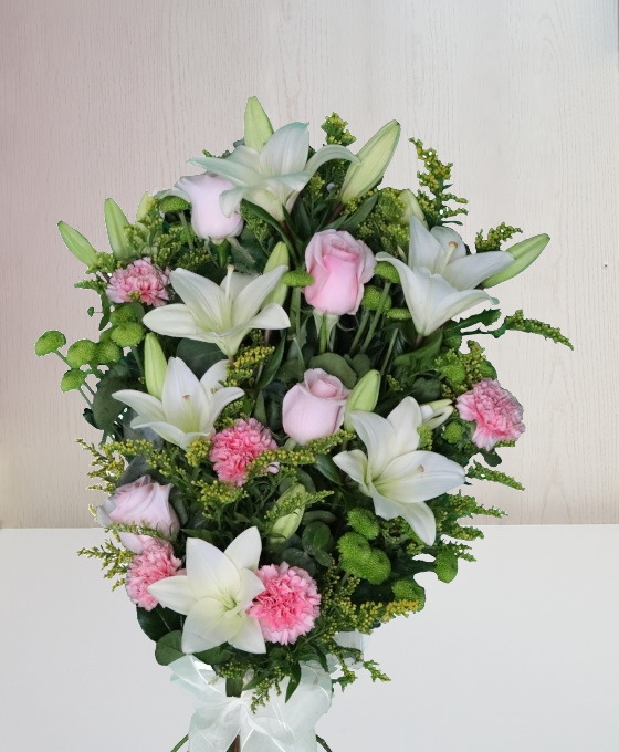 Ramo funerario blanco y rosado envio para tanatorio 1
